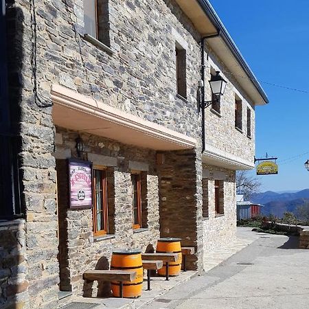 Albergue La Escuela La Laguna  エクステリア 写真
